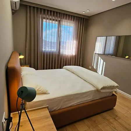 Apartament Kris Tirana