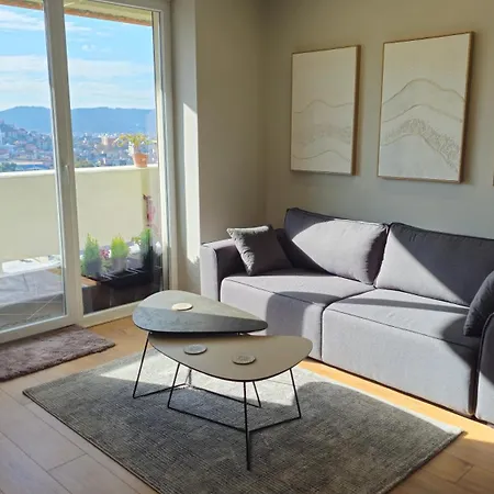 Apartament Kris *