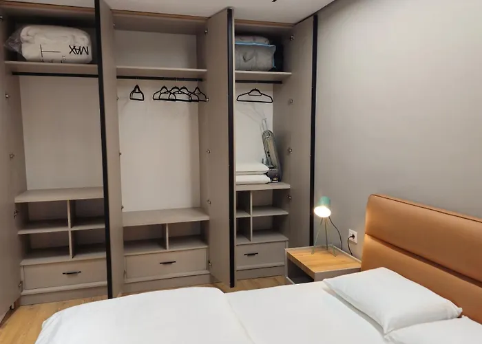 Kris Apartment Tirana